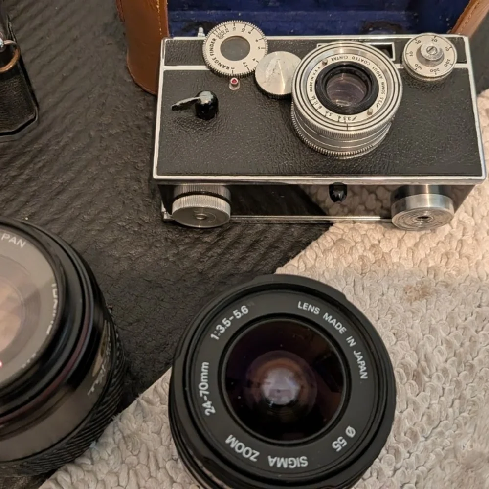 Canon Black and Silver Camera Set